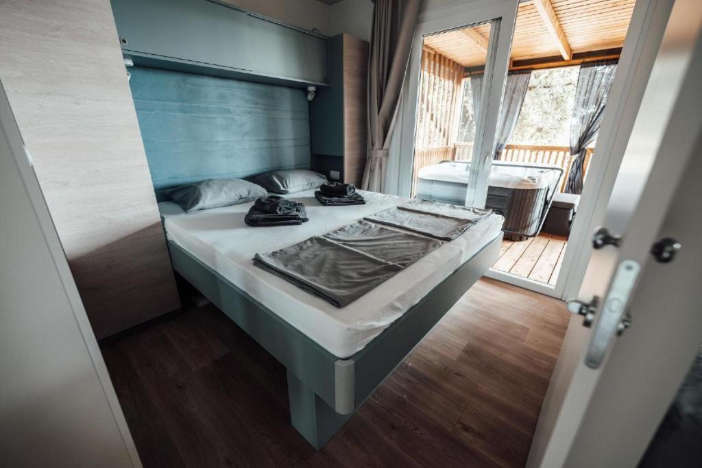 Sea House Pool & Jacuzzi, Bikes, Sup - Privilege Point Camping & Villas 塞尔瑟 外观 照片